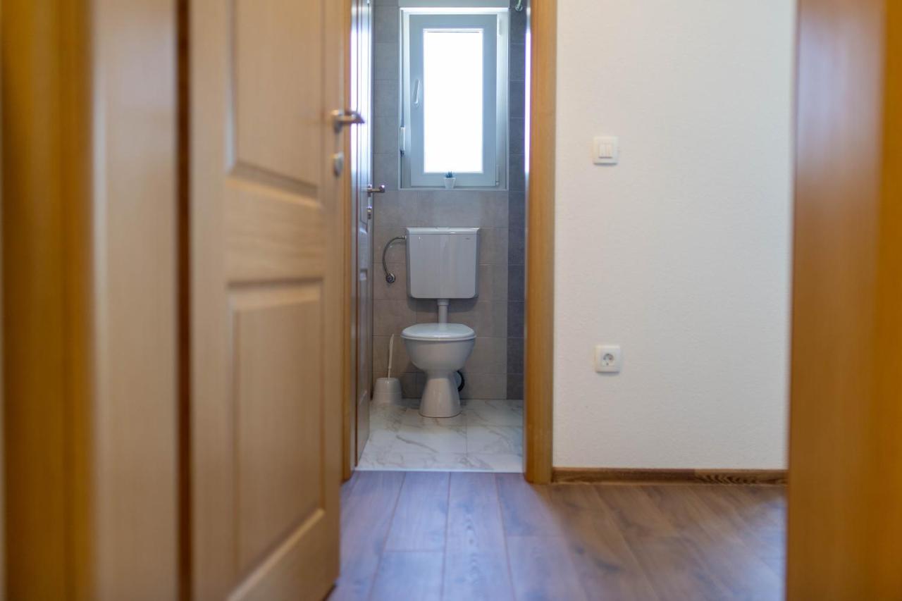 Apartmani Mia Prozor ภายนอก รูปภาพ